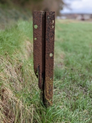 Rusting Post