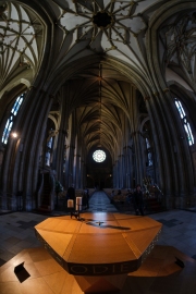 Nave Altar