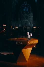 Nave Altar