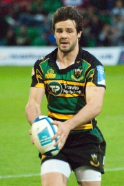 Ben Foden. Northampton Saints v Saracens. European Challenge Cup semi-final. Franklin's Gardens, Northampton. 01/05/2009. Nikon D200 - 1/180 sec @ f5.6, ISO 3200 (0977_0025.jpg)