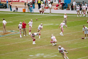 Joe Montana throws to Jerry Rice