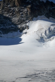 Walkers on La Maije Glacier